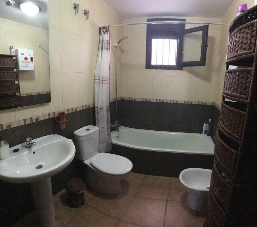 Hostal Casa El Cabrero Benaocaz Exterior foto